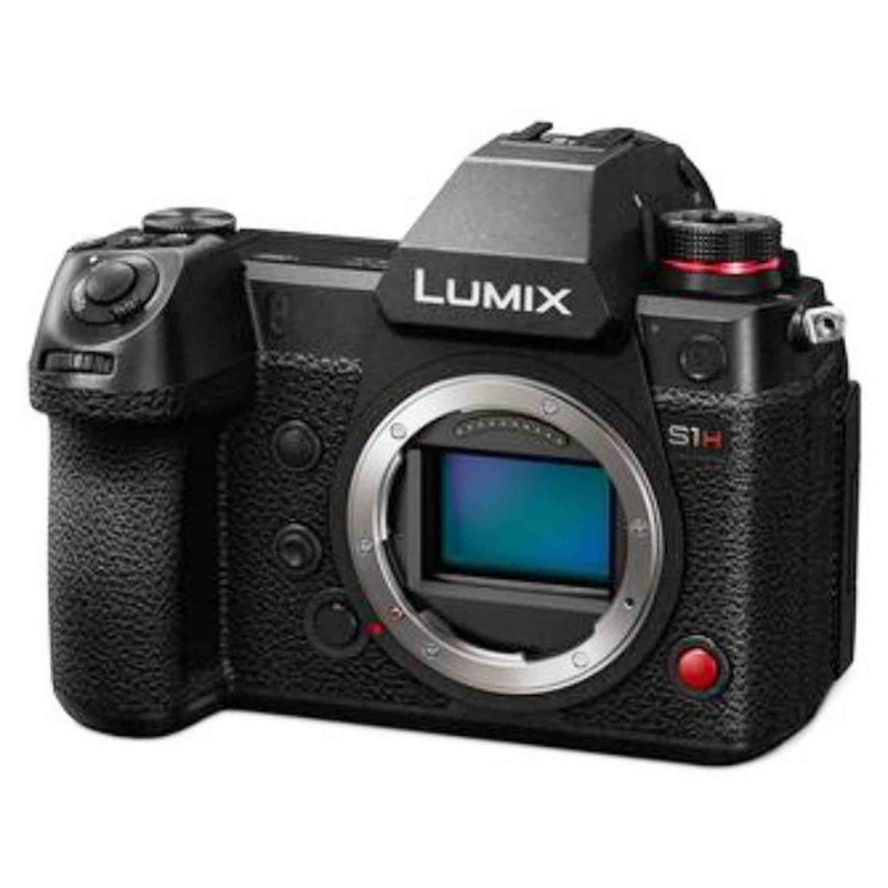 Panasonic Lumix DC-S1 Mirrorless Digital Camera with 24-105mm Lens