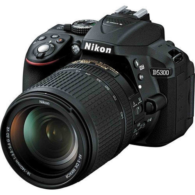 Nikon D5300 Digital SLR Camera - Black w/18-140mm Lens