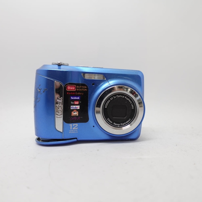 Used Kodak EasyShare C143 Digital Point and Shoot Camera | Blue | U7