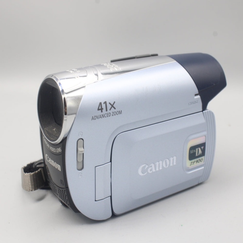 Used Canon ZR900 Mini DV Camcorder