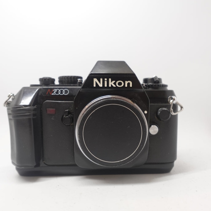 Used Nikon N2000 35mm Camera Body | Black | U8