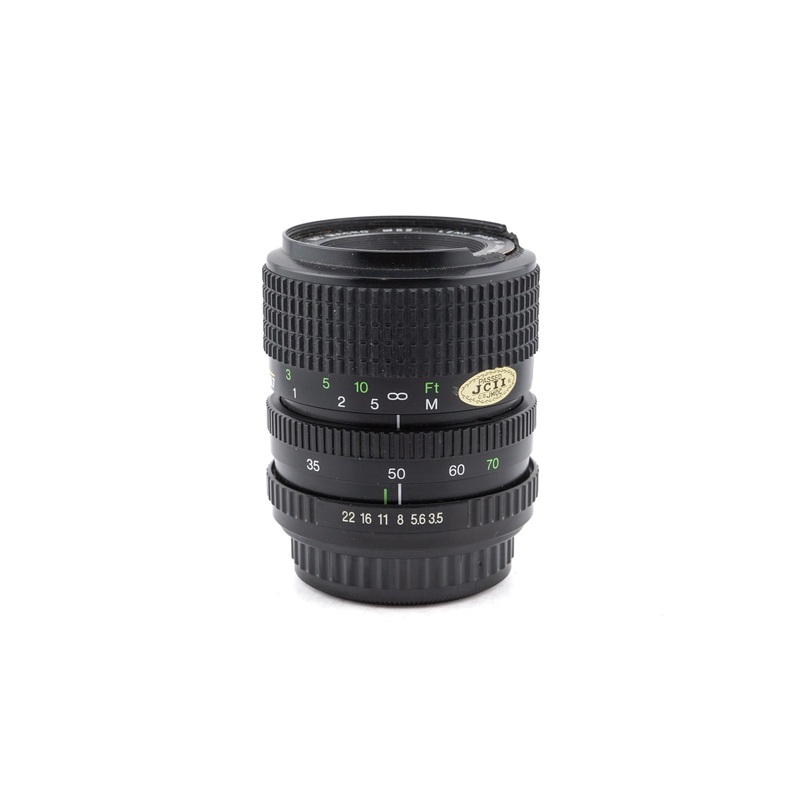 Cosina 35-70mm f3.5-4.8 MC Macro