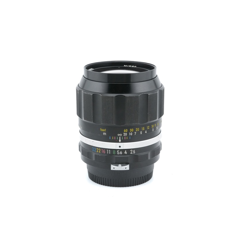 Nikon 105mm f2.5 Nikkor-P.C Auto Pre-AI
