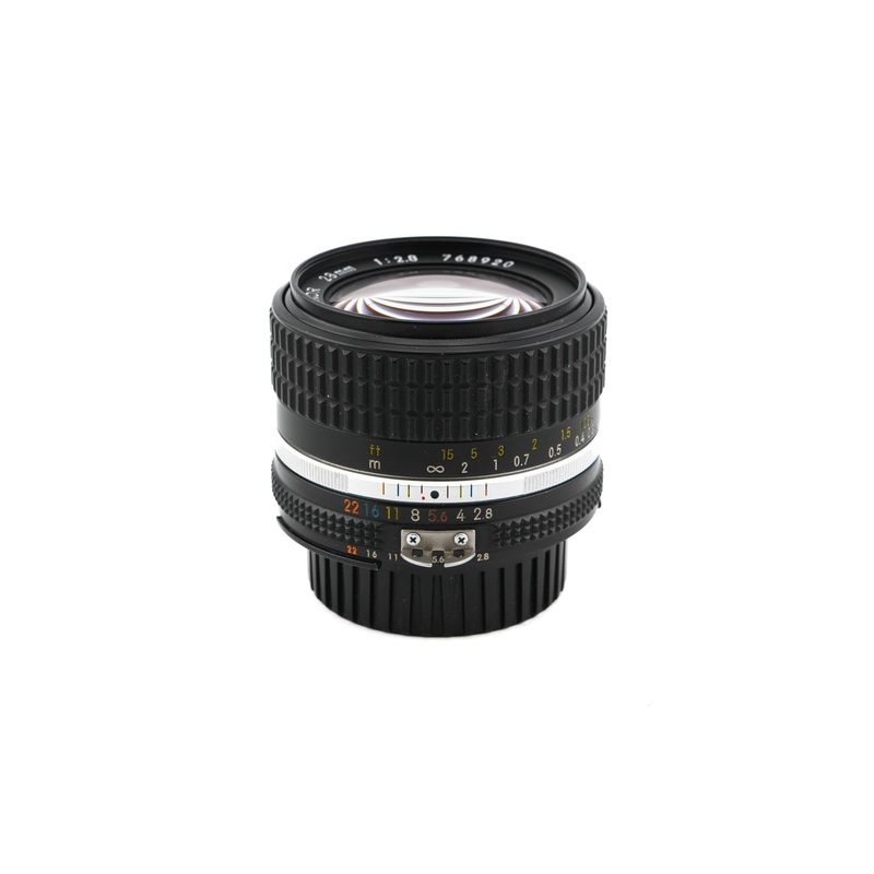 Nikon 28mm f2.8 Nikkor AI-S