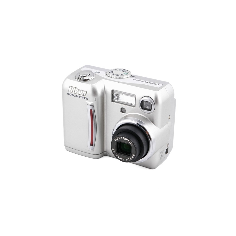 Nikon Coolpix 775