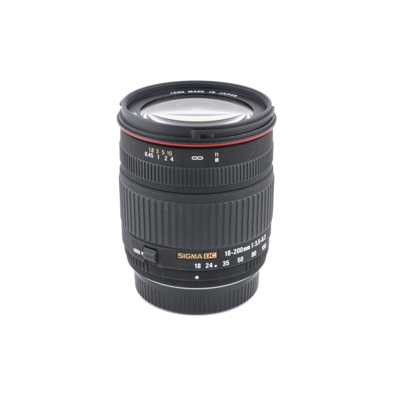 Sigma 18-200mm f3.5-6.3 DC Zoom