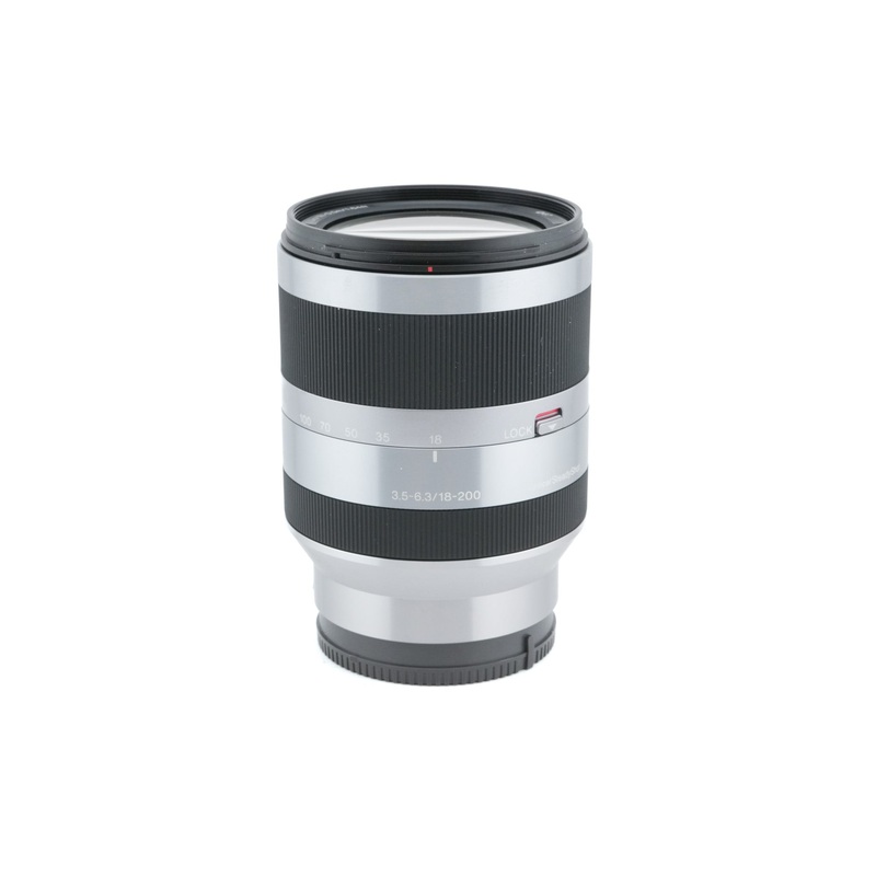 Sony 18-200mm f3.5-6.3 OSS