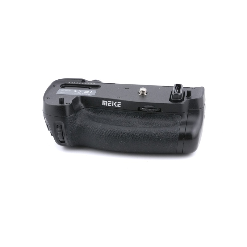 Meike MK-D750 Multi-Power Battery Pack