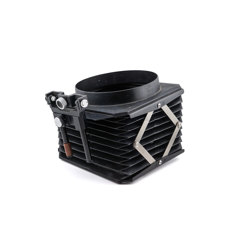 Toyo Compendium Lens Hood 1660