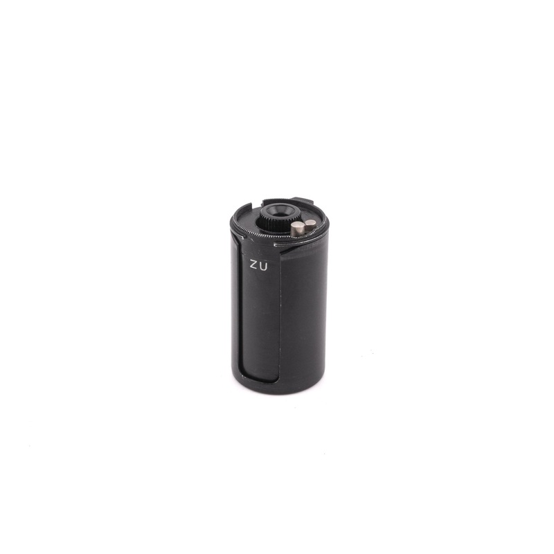Zeiss Ikon 540/01 Reloadable 35mm Film Cassette