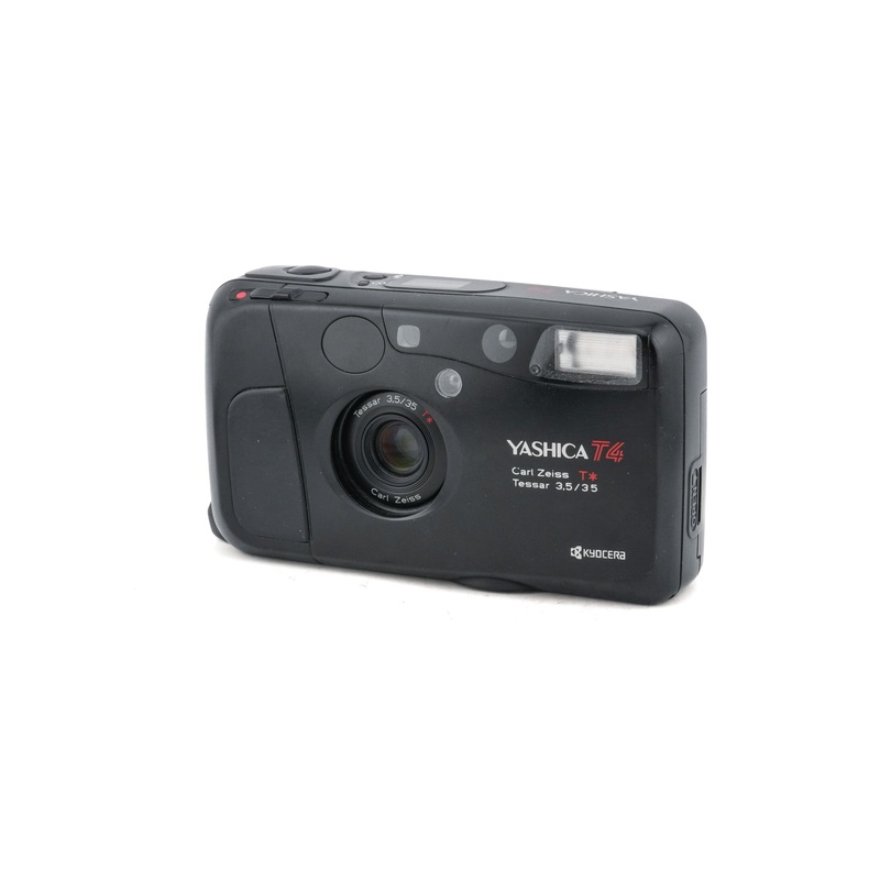 Yashica T4