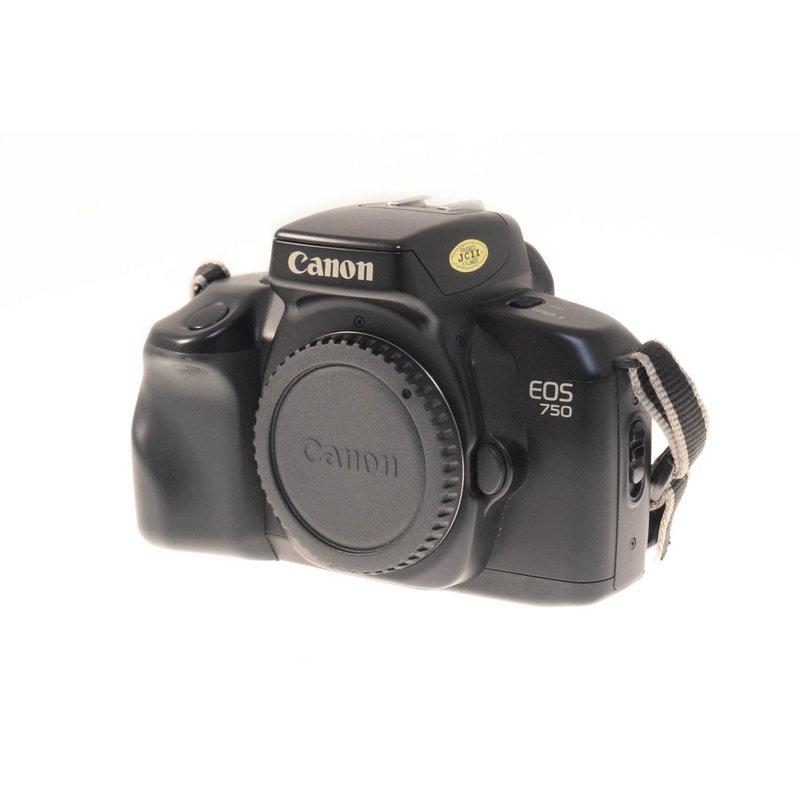 Canon EOS 750