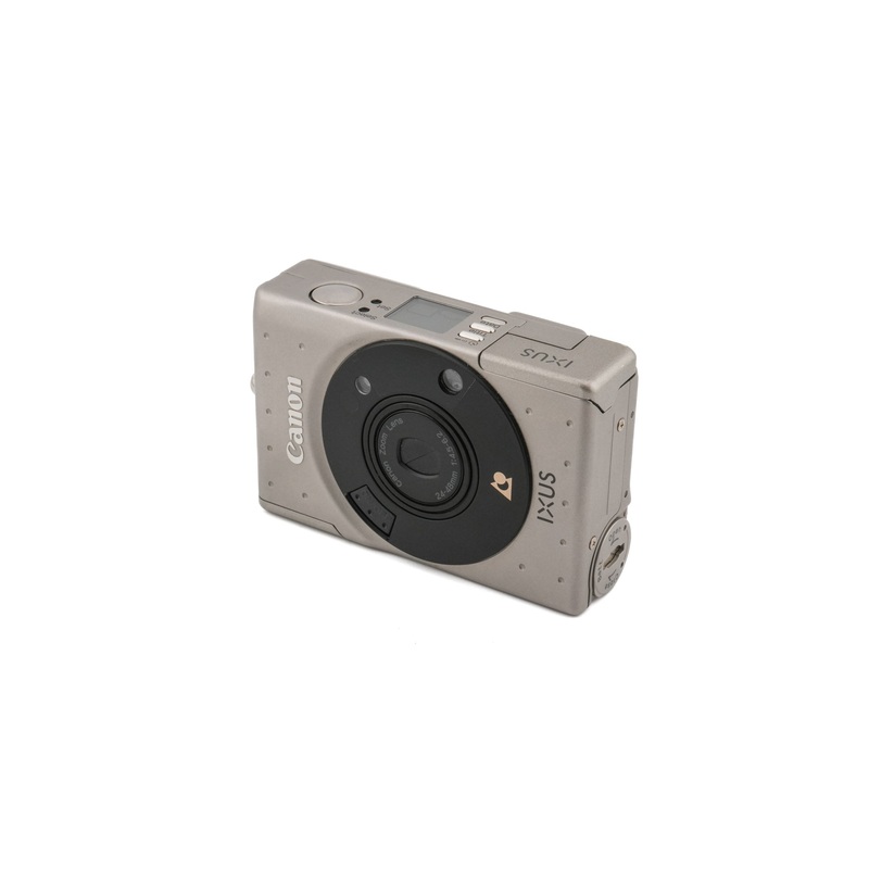 Canon IXUS