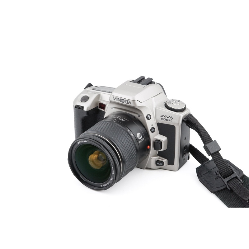 Minolta Dynax 505si + 28-80mm f3.5-5.6 AF Zoom Macro D